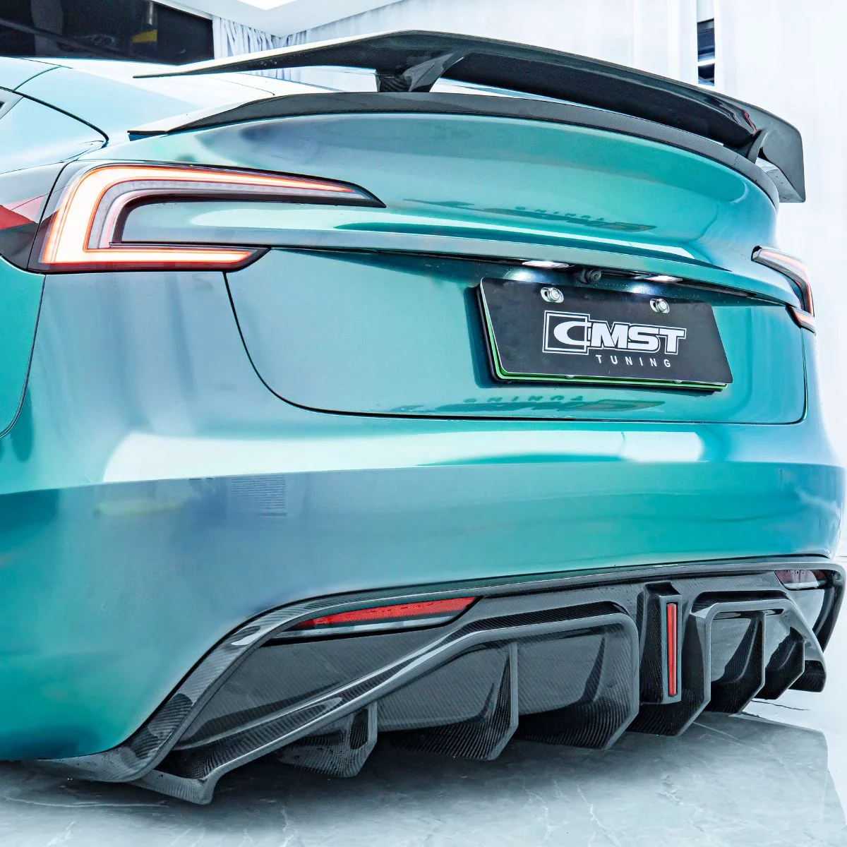 GT-Style Carbon Fiber Rear Spoiler Wing for Model 3 Highland - Image 4