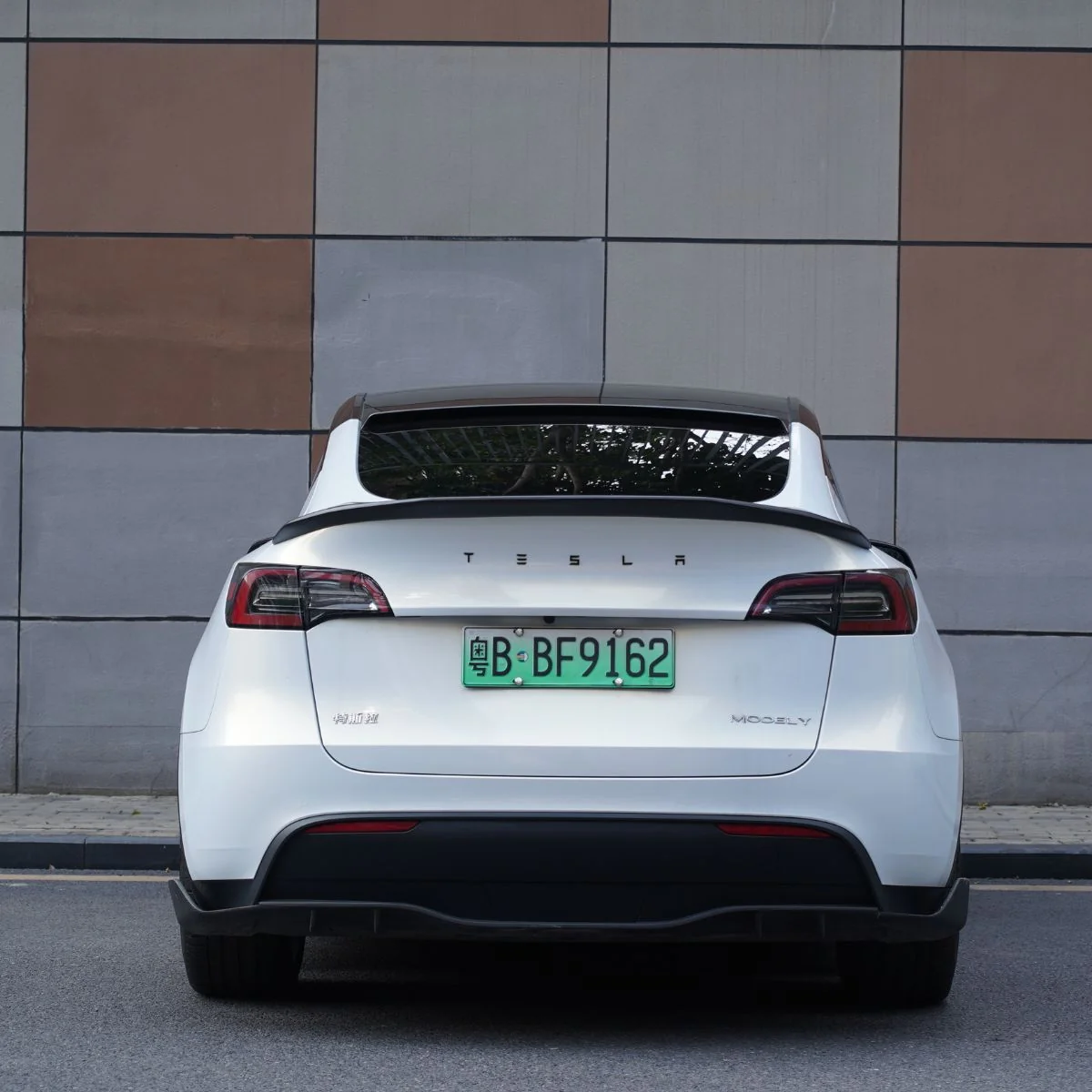 TESERY Model Y / 3 Spoiler V-Style - Carbon Fiber Exterior Mods - Image 6